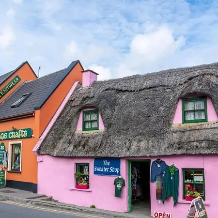 לינה וארוחת בוקר The Nest